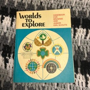 Vintage Girl Scout World’s to Explore Book - 1977